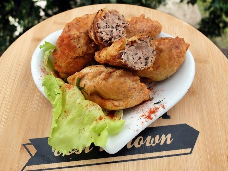Pierogi drożdżowe z pasztetem (smażone) Pierogi drożdżowe z pasztetem (smażone)