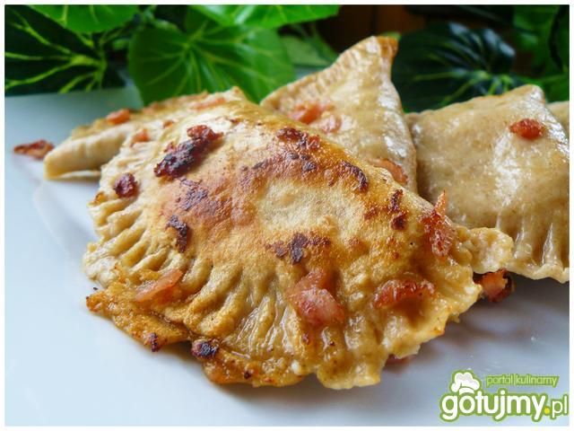 Pierogi kowieńskie - z wędzonym boczkiem Pierogi kowieńskie - z wędzonym boczkiem