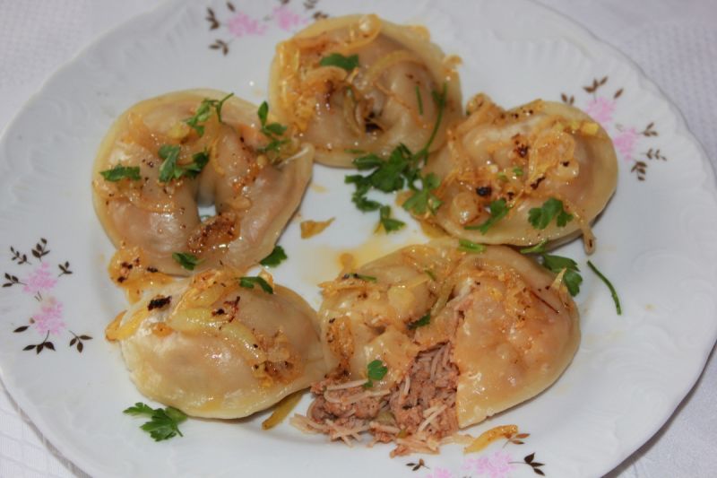 Pierogi mięsno-makaronowe Pierogi mięsno-makaronowe