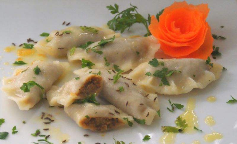 Pierogi mięsno-marchewkowe z kminkiem Pierogi mięsno-marchewkowe z kminkiem