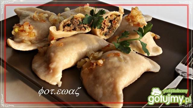 Pierogi mięsno-pieczarkowo-warzywne Pierogi mięsno-pieczarkowo-warzywne