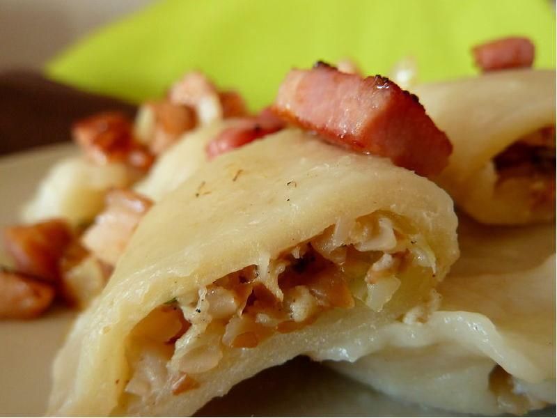 Pierogi nadziewane kaszą gryczaną i twarogiem Pierogi nadziewane kaszą gryczaną i twarogiem