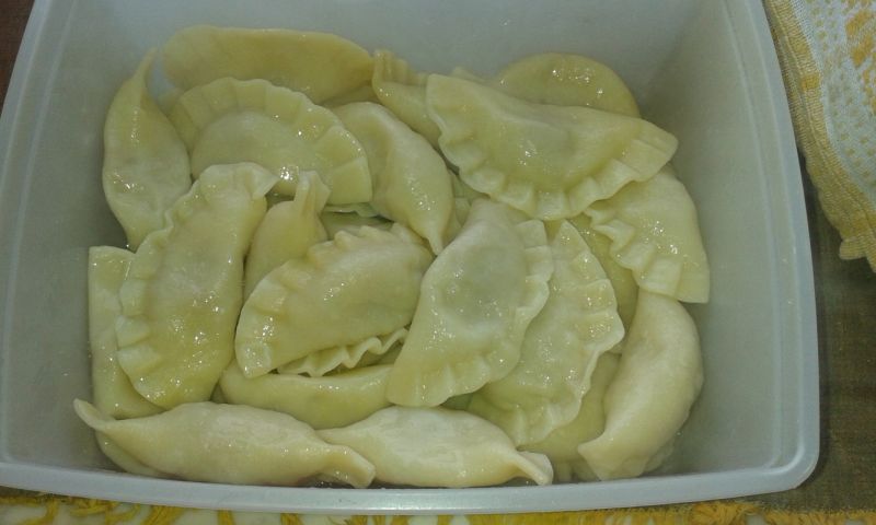 Pierogi oszczędne czosnkowo-mięsne Pierogi oszczędne czosnkowo-mięsne