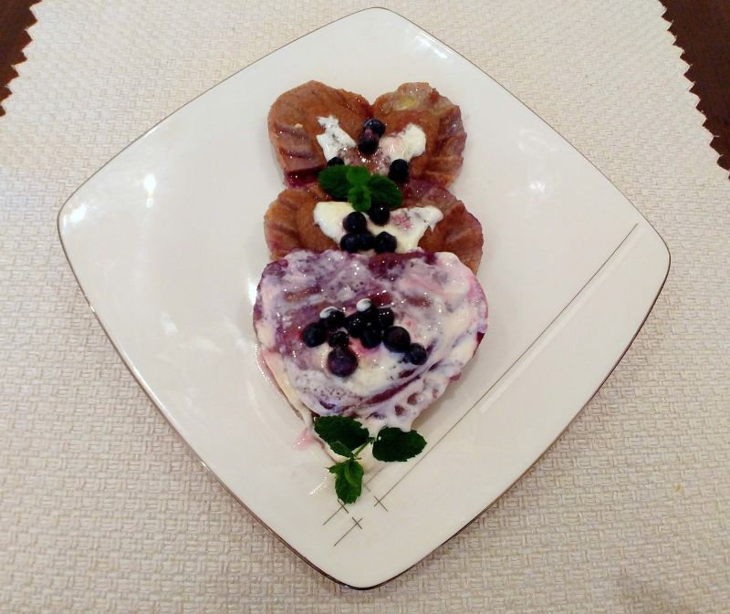Pierogi pełnoziarniste z jagodami Pierogi pełnoziarniste z jagodami