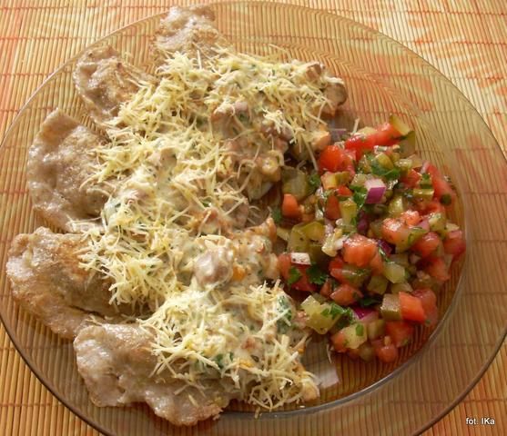 Pierogi razowe z kurkami i oscypkiem Pierogi razowe z kurkami i oscypkiem