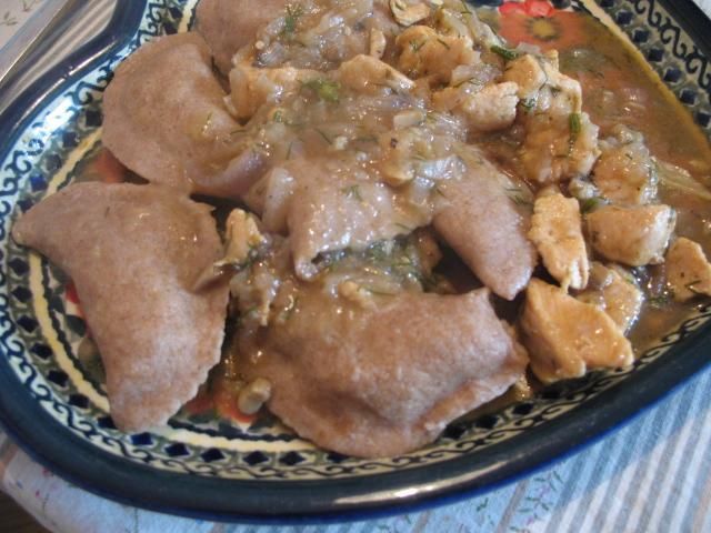 Pierogi razowe z pieczarkami Pierogi razowe z pieczarkami