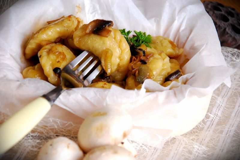 Pierogi ruskie z pieczarkami Pierogi ruskie z pieczarkami