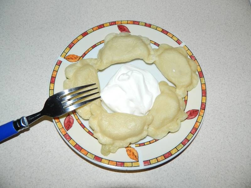 Pierogi ruskie z serem i ziemniakami Pierogi ruskie z serem i ziemniakami