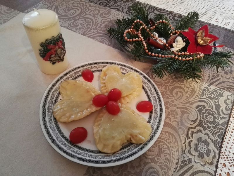 Pierogi - serca ze szpinakiem i serem Pierogi - serca ze szpinakiem i serem