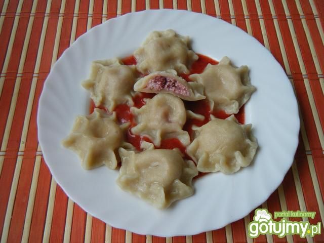 Pierogi serowo-truskawkowe Pierogi serowo-truskawkowe