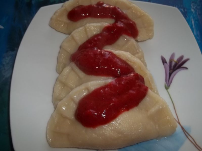 Pierogi serowo truskawkowe