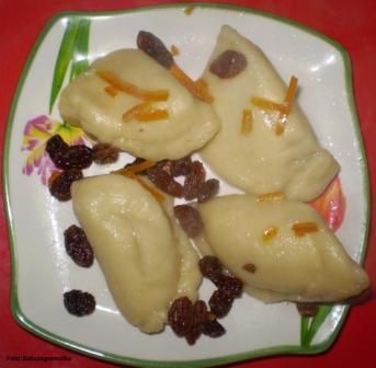 Pierogi z białym serem na słodko :