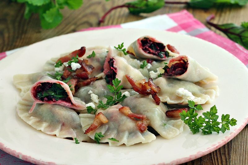 Pierogi z botwiną i fetą 