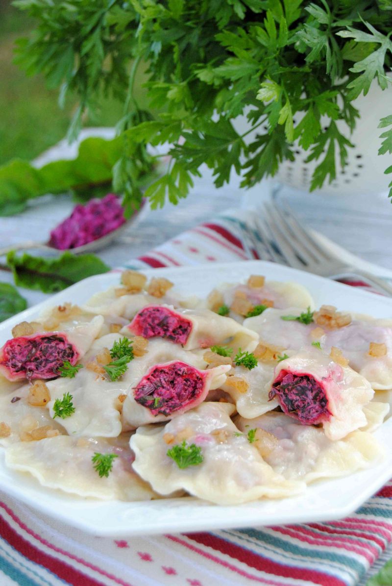 Pierogi z botwinką Pierogi z botwinką