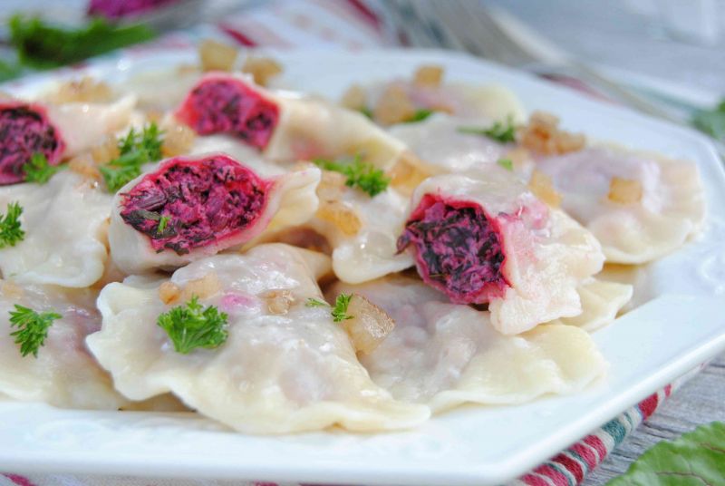 Pierogi z botwinką Pierogi z botwinką