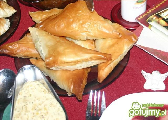 Pierogi z ciasta filo z podgrzybkami Pierogi z ciasta filo z podgrzybkami