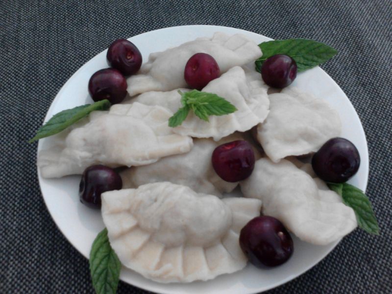 Pierogi z czereśniami Pierogi Gotujmy.pl