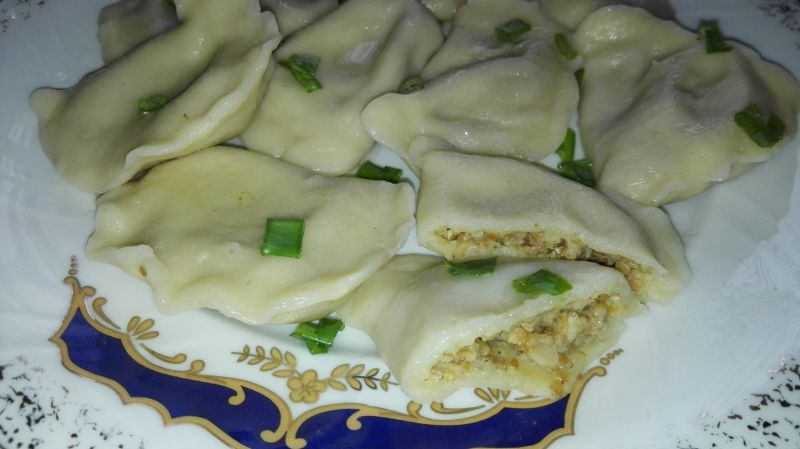Pierogi z czerwoną soczewicą