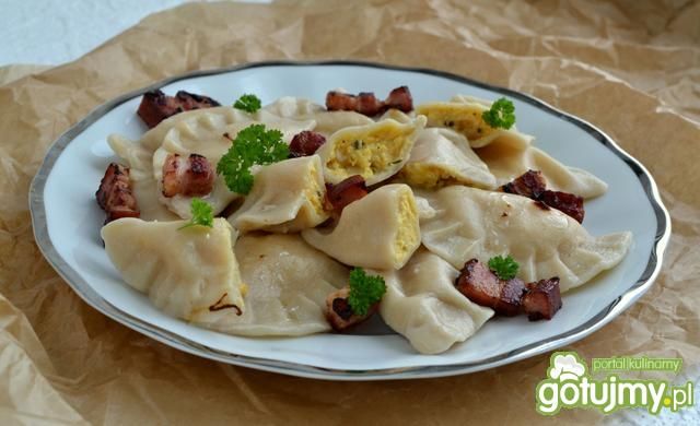 Pierogi z dynią, ricottą i szałwią Pierogi z dynią, ricottą i szałwią
