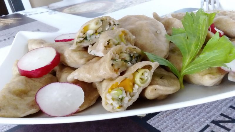 Pierogi z fasolką szparagową, kaszą orkiszową Pierogi z fasolką szparagową, kaszą orkiszową