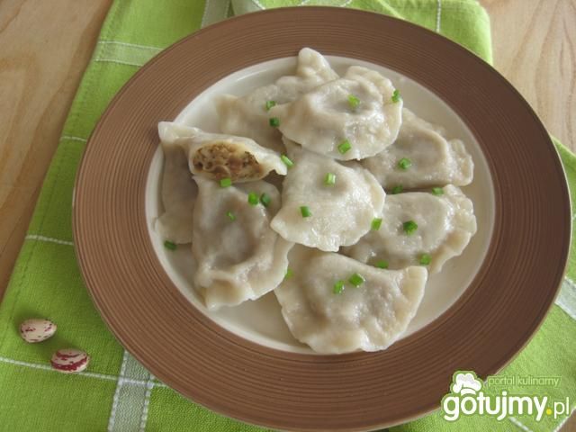 Pierogi z fasolowym farszem Pierogi z fasolowym farszem
