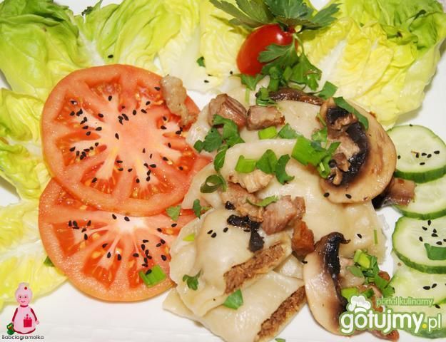 Pierogi z gotowaną wołowiną  Pierogi z gotowaną wołowiną