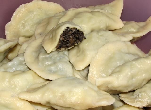 Pierogi z grzybami - Lejkowiec dęty