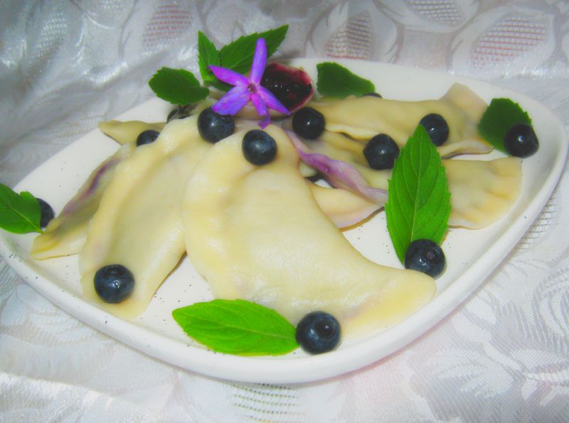 Pierogi z jagodami
