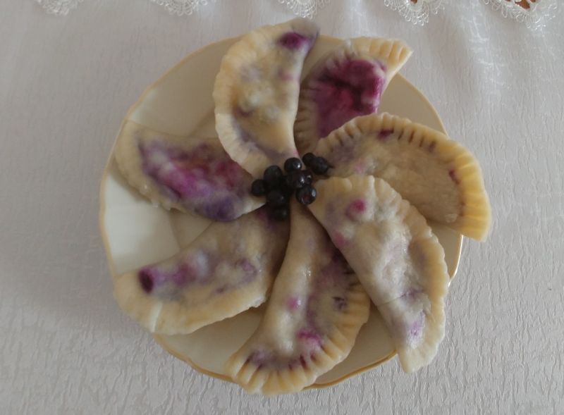 Pierogi z jagodami Pierogi z jagodami