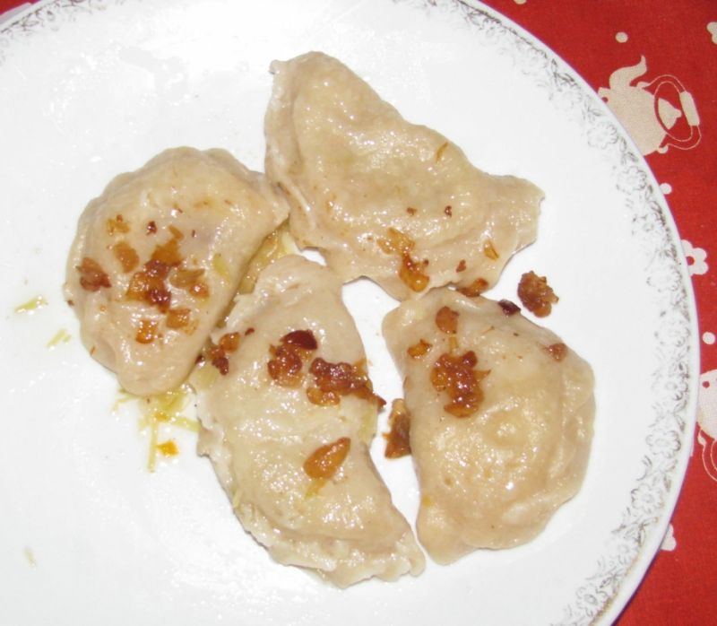 Pierogi z kapustą.        Pierogi z kapustą.