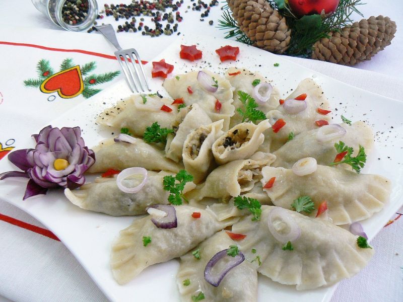 Pierogi z kapustą i grzybami