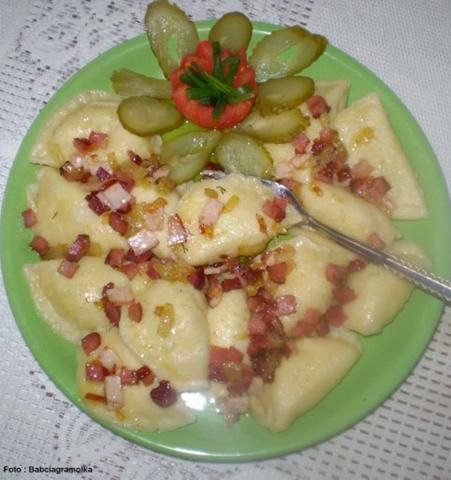 Pierogi z kapustą i grzybami :  Pierogi z kapustą i grzybami :