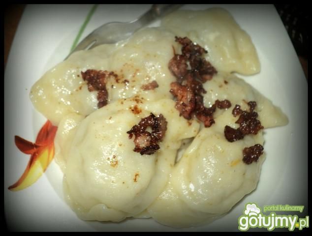 Pierogi z kapustą i pieczarkami