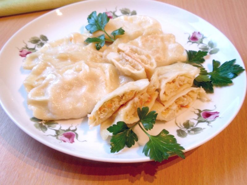Pierogi z kapustą kiszoną i soczewicą Pierogi z kapustą kiszoną i soczewicą