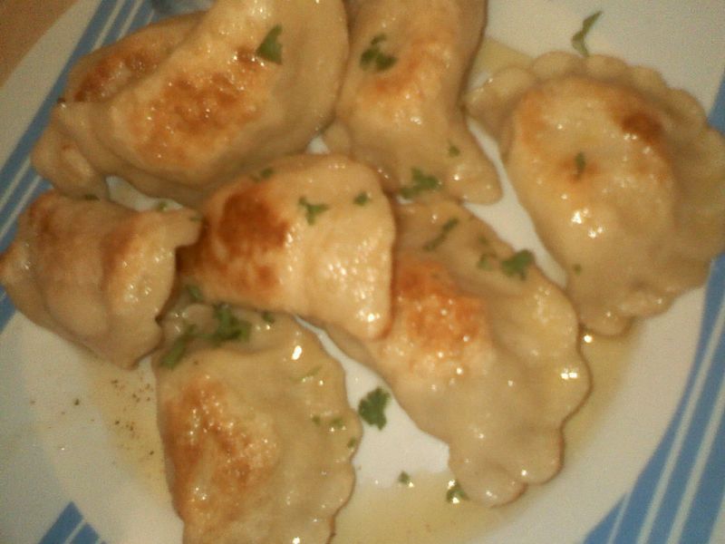 Pierogi z kaszą gryczaną i serem feta
