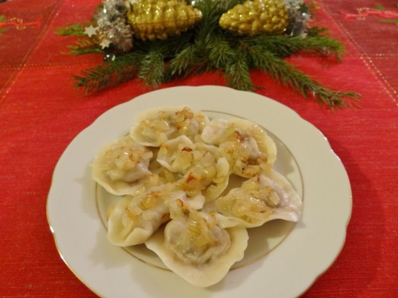 Pierogi z kaszą gryczaną i twarogiem  Pierogi z kaszą gryczaną i twarogiem
