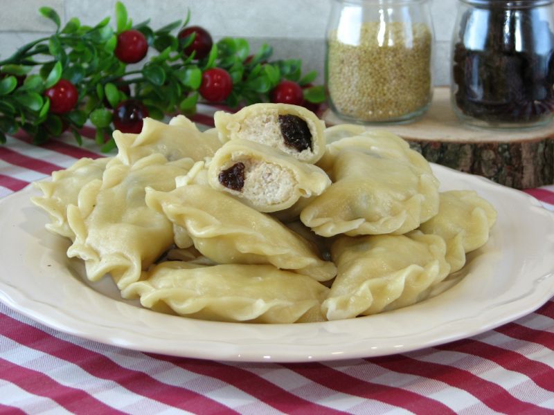 Pierogi z kaszą jaglaną i serem Pierogi z kaszą jaglaną i serem