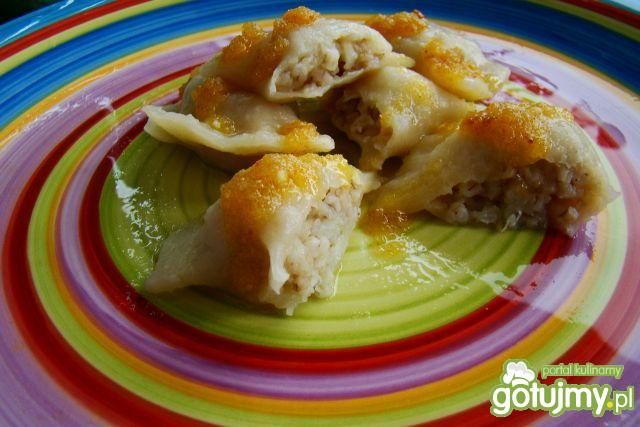 Pierogi z kaszy i ziemniaków  Pierogi z kaszy i ziemniaków