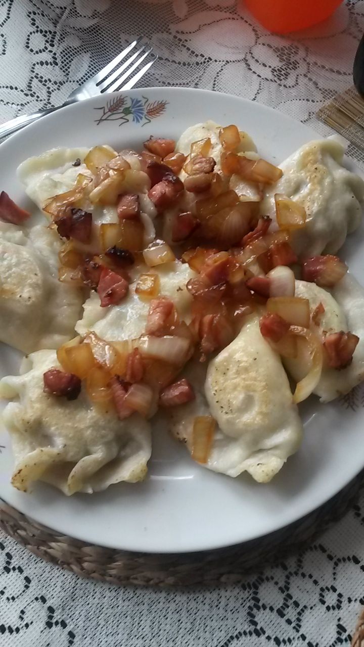 Pierogi z mięsem i cebulą Pierogi z mięsem i cebulą