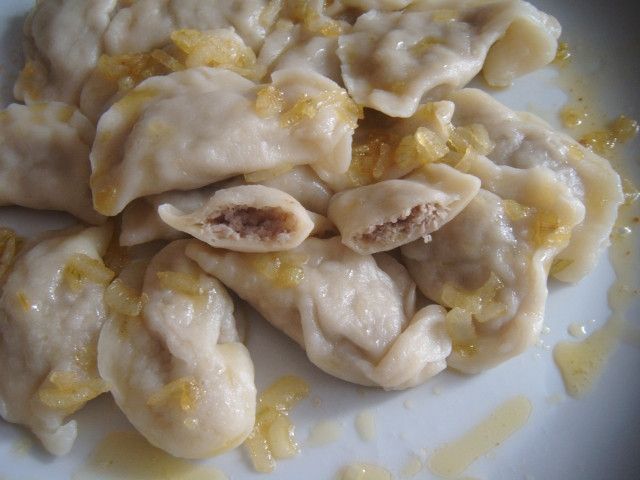 Pierogi z mięsem i kapustą Pierogi z mięsem i kapustą