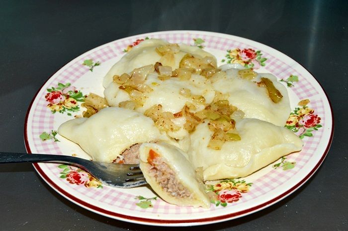 Pierogi z mięsem i kaszą jęczmienną Pierogi z mięsem i kaszą jęczmienną