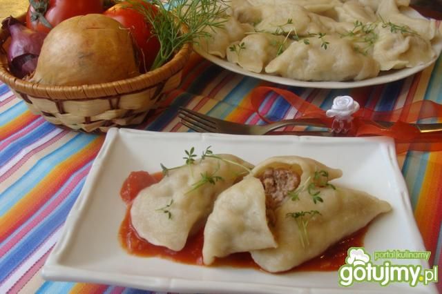 Pierogi z mięsem na ostro 
