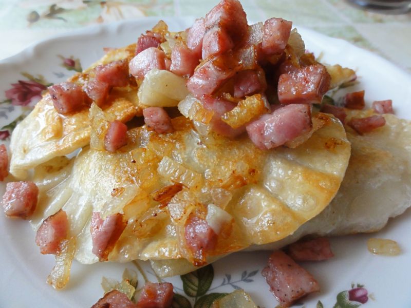 Pierogi z mięsem z rosołu Pierogi z mięsem z rosołu