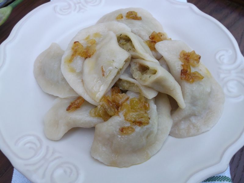 Pierogi z młodą kapustą