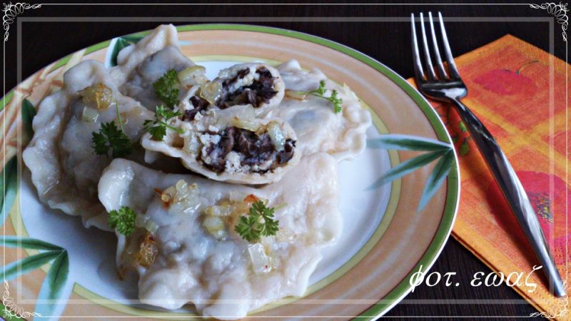 Pierogi z opieńkami i kaszą jaglaną Pierogi z opieńkami i kaszą jaglaną