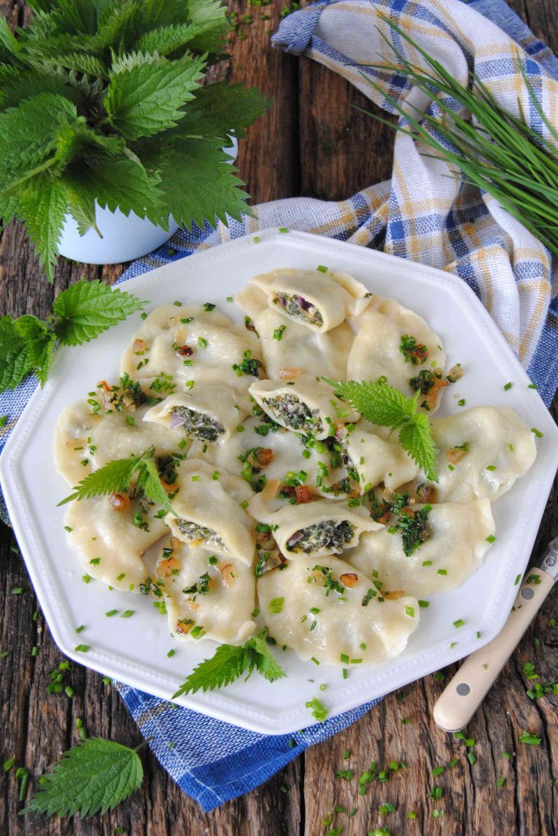Pierogi z pokrzywowym serem
