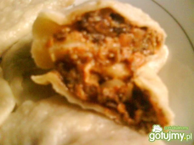 Pierogi z sałatka grzybową Pierogi z sałatka grzybową