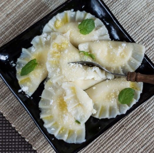 Pierogi z serem i kokosową nutą Pierogi z serem i kokosową nutą