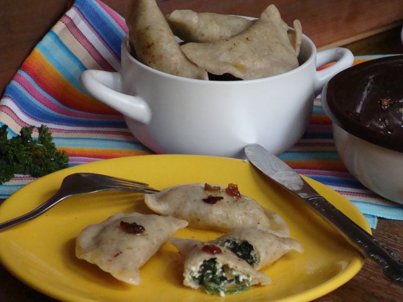 Pierogi z serem i szpinakiem Pierogi z serem i szpinakiem