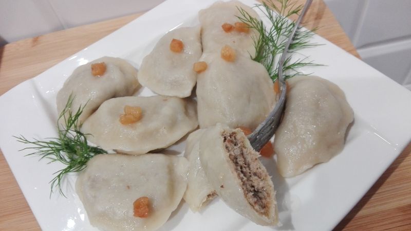 Pierogi z soczewicą i kurczakiem 